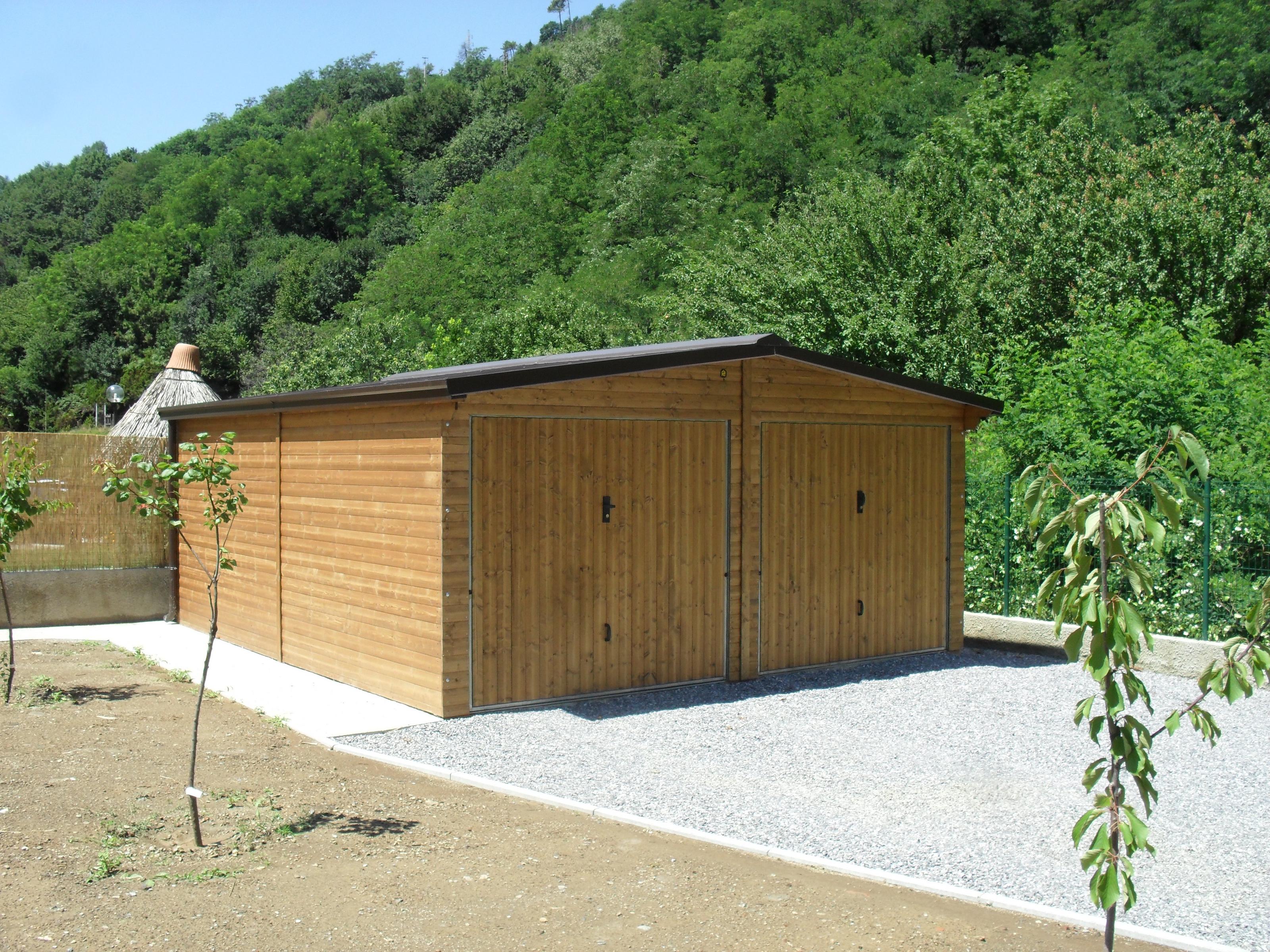 Box auto da giardino a due posti